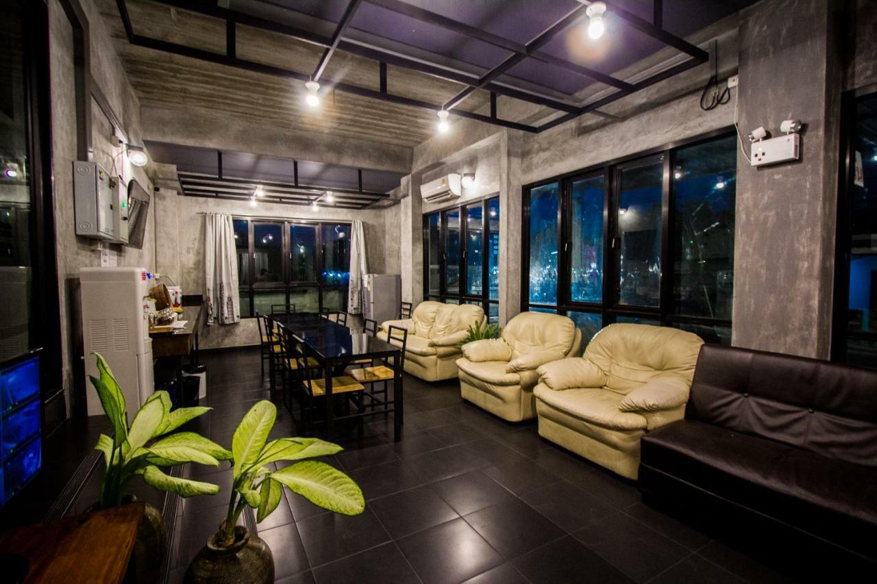The Sky Loft Hotel Pathum Thani Exteriér fotografie