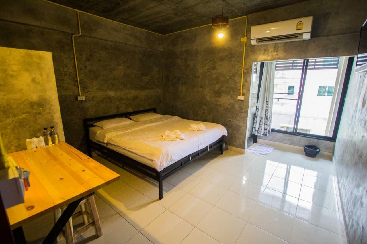 The Sky Loft Hotel Pathum Thani Exteriér fotografie