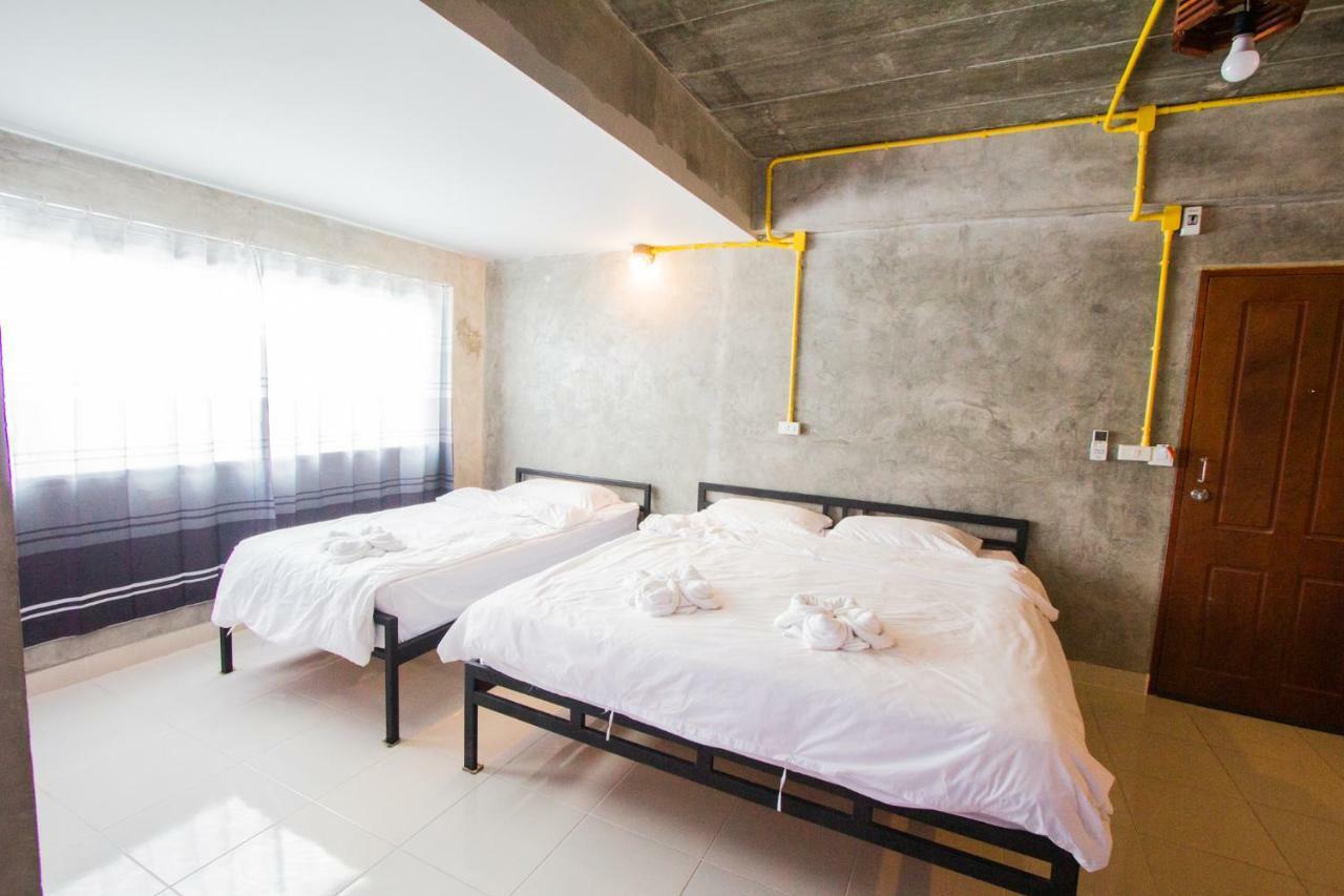 The Sky Loft Hotel Pathum Thani Exteriér fotografie